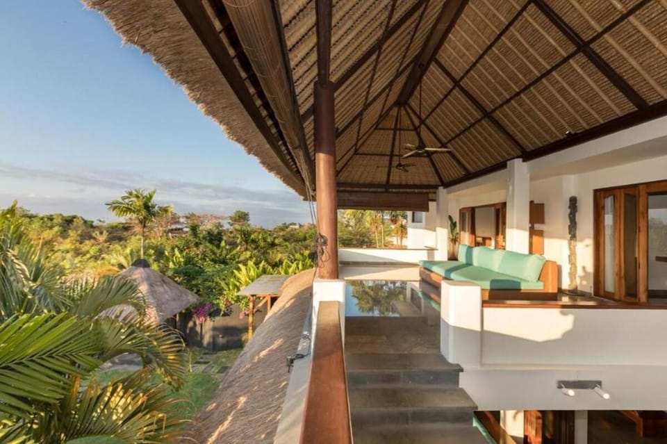 Traditional Touch 3BR Private Villa in Jimbaran Villa in Bali
