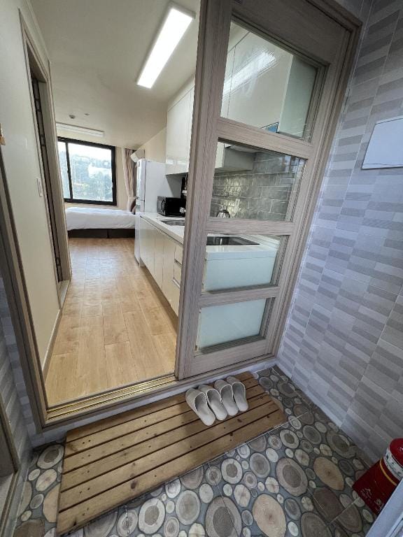 Aewol Apartments Apartment in South Korea