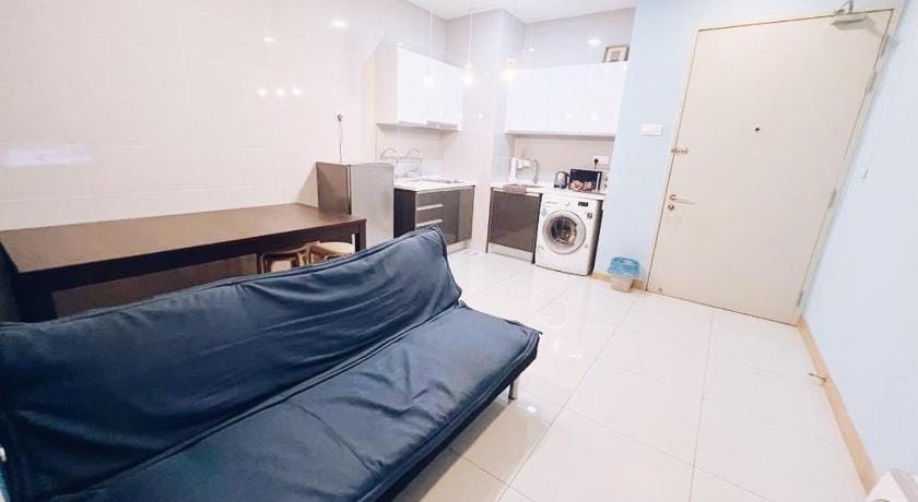 PROMO Connected train 1 Bedroom (ABOVE MALL) 3a Apartment in Petaling Jaya