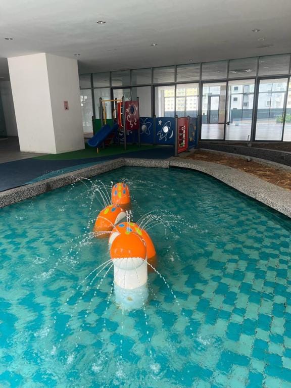 PROMO Connected train 1 Bedroom (ABOVE MALL) 16 Apartment in Petaling Jaya