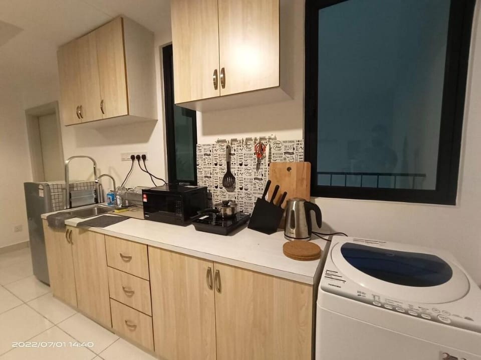 Mid valley Southkey/ANDRIOD TV?/1Bedroom B14-09 Apartment in Johor Bahru