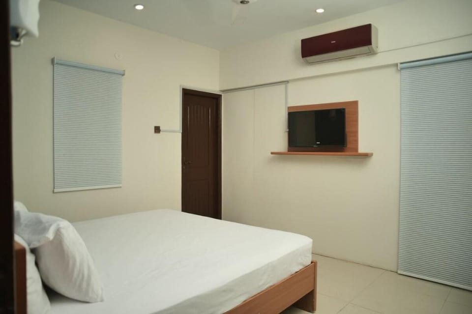 Diamond Apart's Dha Karachi Defence  Apartment in Karachi