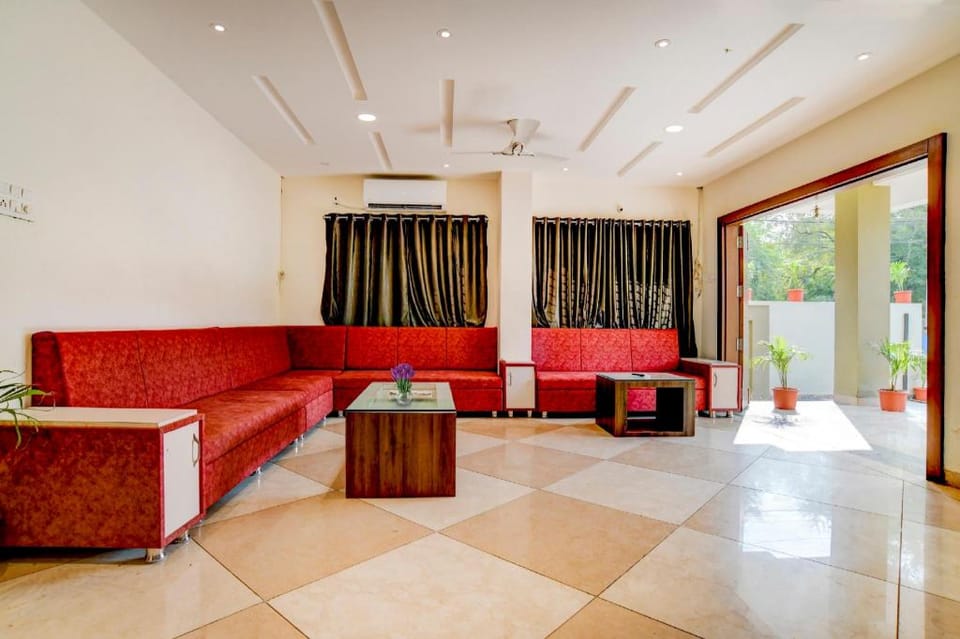 Collection O Task Hotel in India