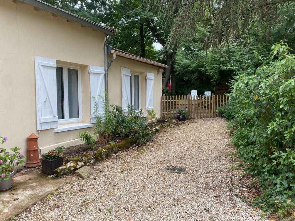 La maison du bien être : Nature + jacuzzi Vacation rental in Île-de-France