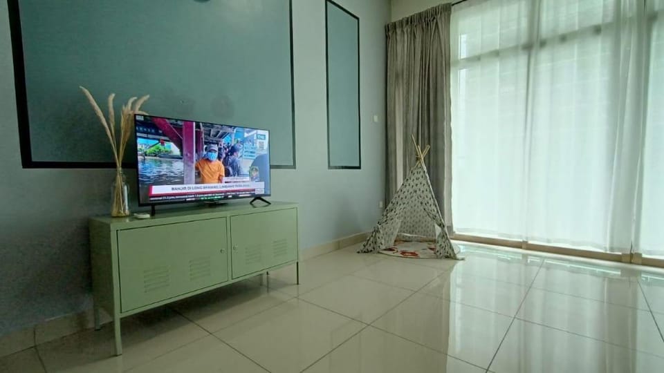 Mount Austin IKEA, AEON 5mins -Pool View- B122 Apartment in Johor Bahru