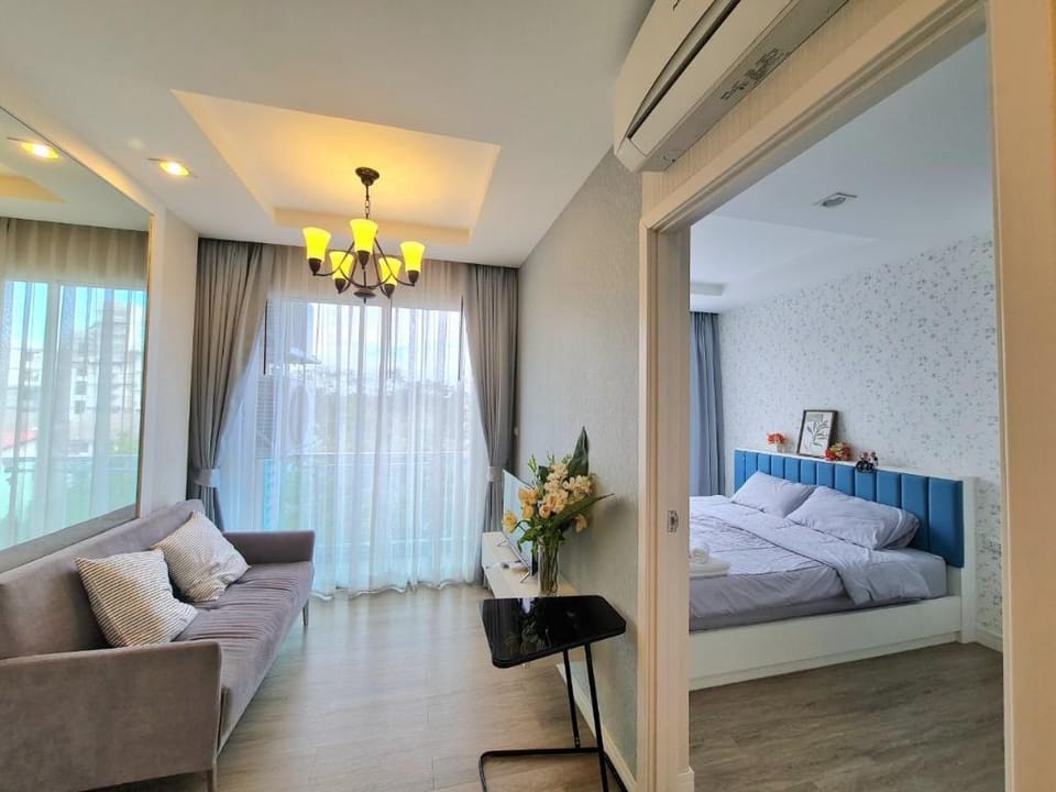 Aster room @The Blu X condo B Apartment in Chon Buri Changwat