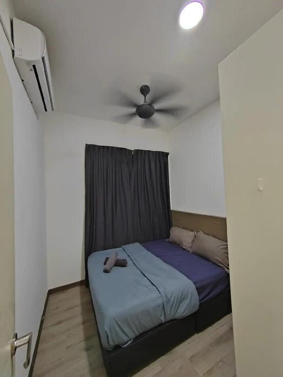 B15~Mid-Valley Southkey Mall~Smart TV~24/7 Support Vacation rental in Johor Bahru