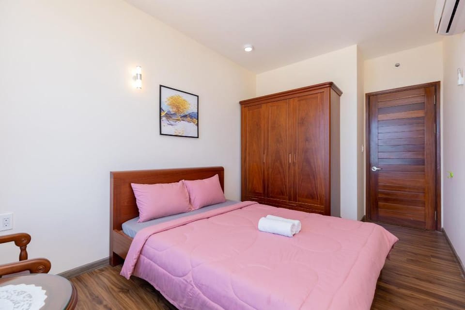 Vung Tau Goldsea Apartment - Sea View,  and Pool Apartment in Vung Tau