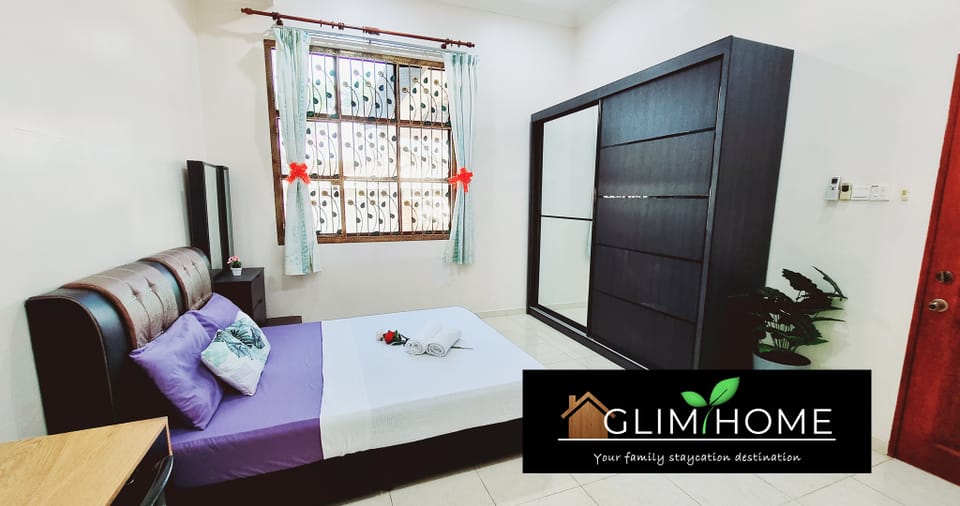 Super Spacious Kuantan Homestay (4R4B) | GlimHome Vacation rental in Pahang, Malaysia