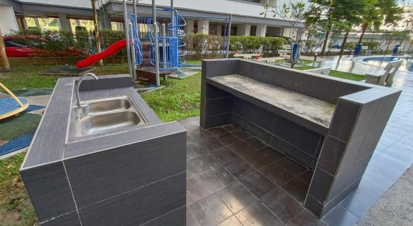 KLIA Ehsan Residences Fully Air-Con Family Suite Apartment in Negeri Sembilan, Malaysia