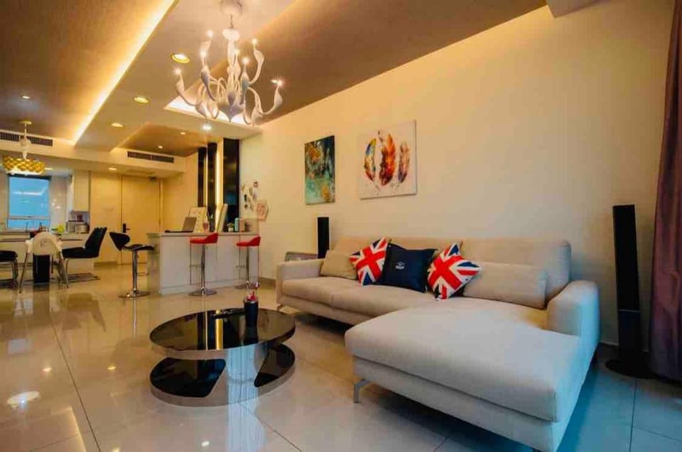 Mont Kiara Publika 2Br Hot tub sakura @4mins MITEC Vacation rental in Federal Territory of Kuala Lumpur