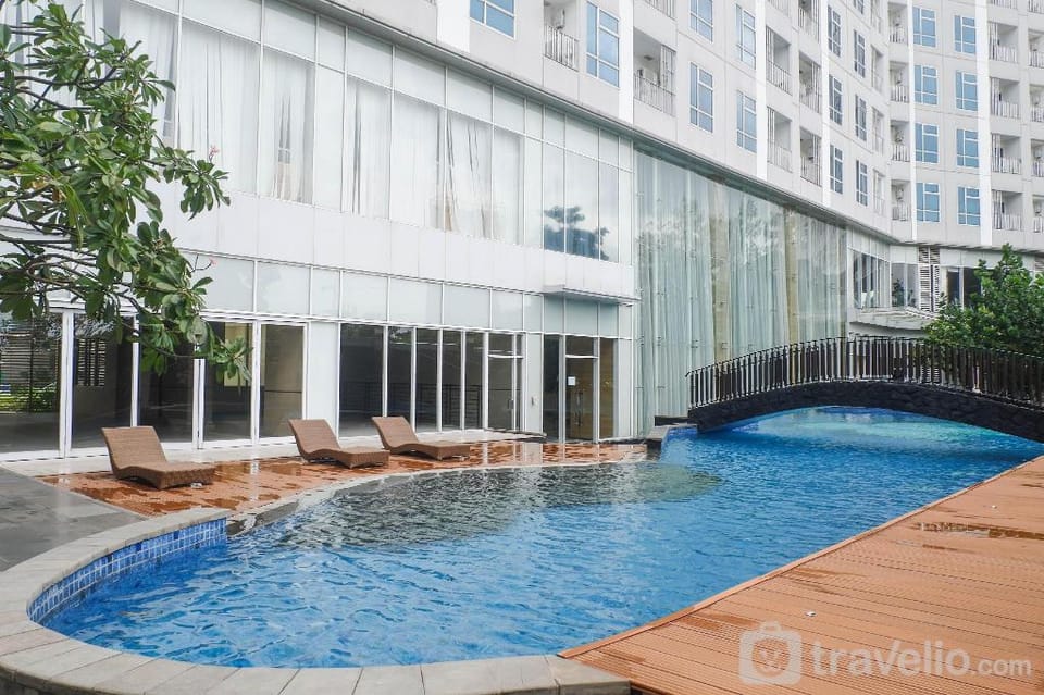 NiceRelax 1BR at Grand Sungkono Lagoon By Travelio Apartment in Surabaya