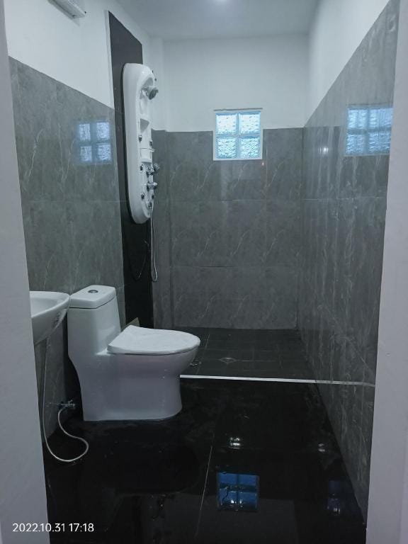 Chief's Villa-3 Overlooking unit 2nd flr. (newest) Villa in Central Visayas