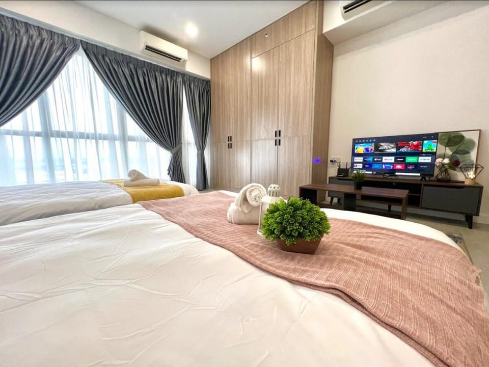 FREE NETFLIX # Bell Suite 2 Bed Suite @Sepang Klia Vacation rental in Negeri Sembilan, Malaysia