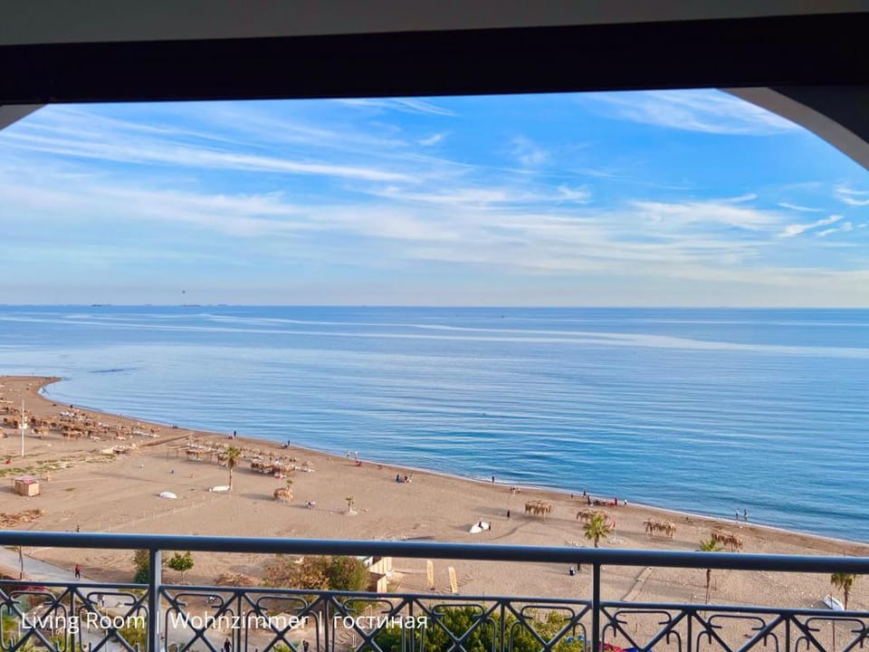 First Sea Line 3+1 | Home Cinema | 2x Bath | 4xA/C Apartment in Mersin