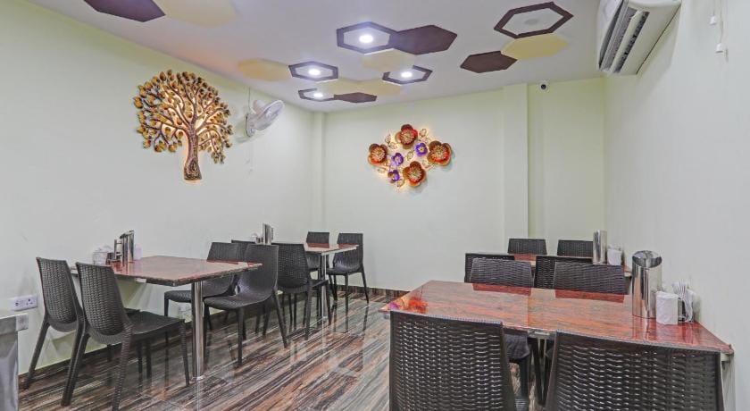 Hotel O Shiva Palace Hotel in Lucknow