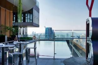 Ceylonz Suites Studio - KLCC View - Infinity Pool Apartment in Federal Territory of Kuala Lumpur