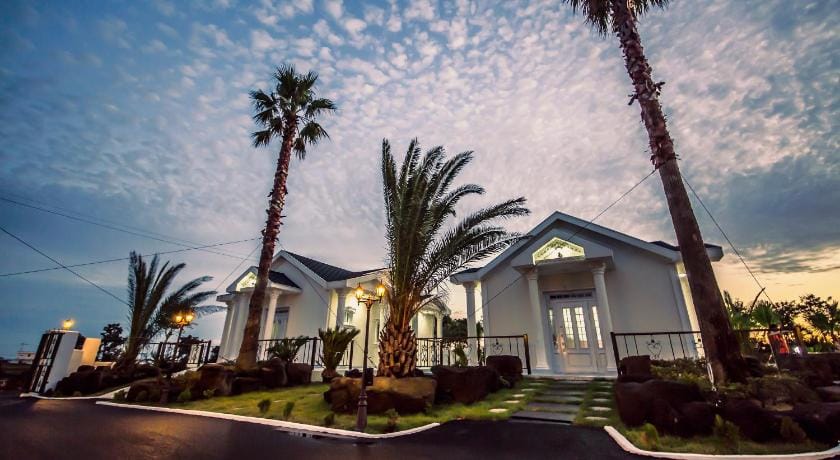 Jeju Washington Pension Bed and Breakfast in South Korea