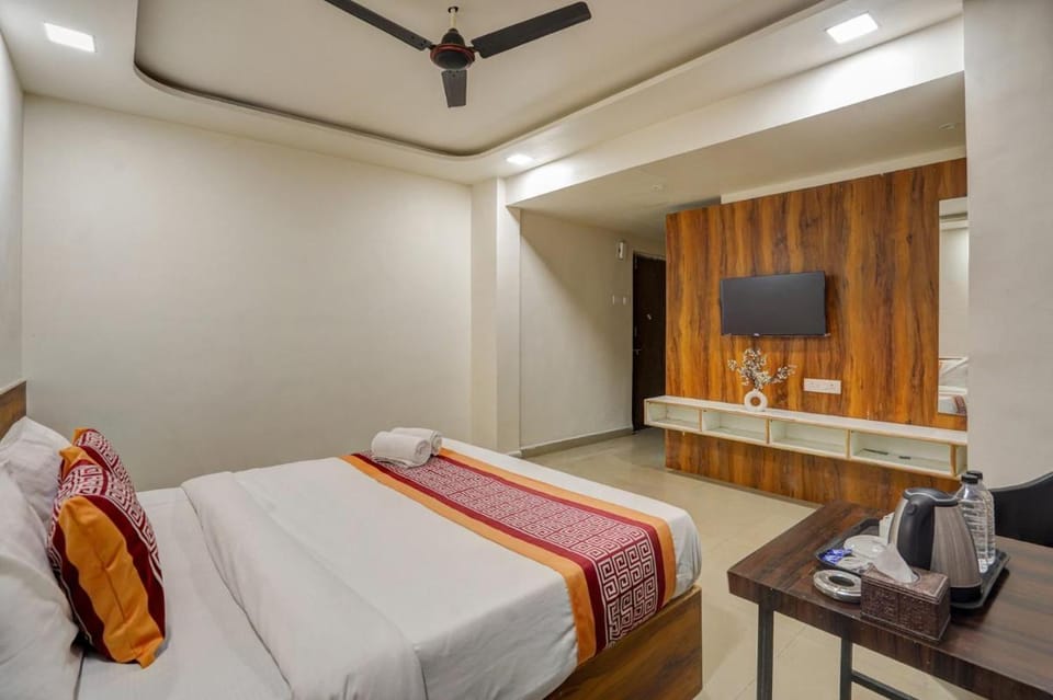 Hotel Sayba Inn - Budget Stay! Hotel in Pune