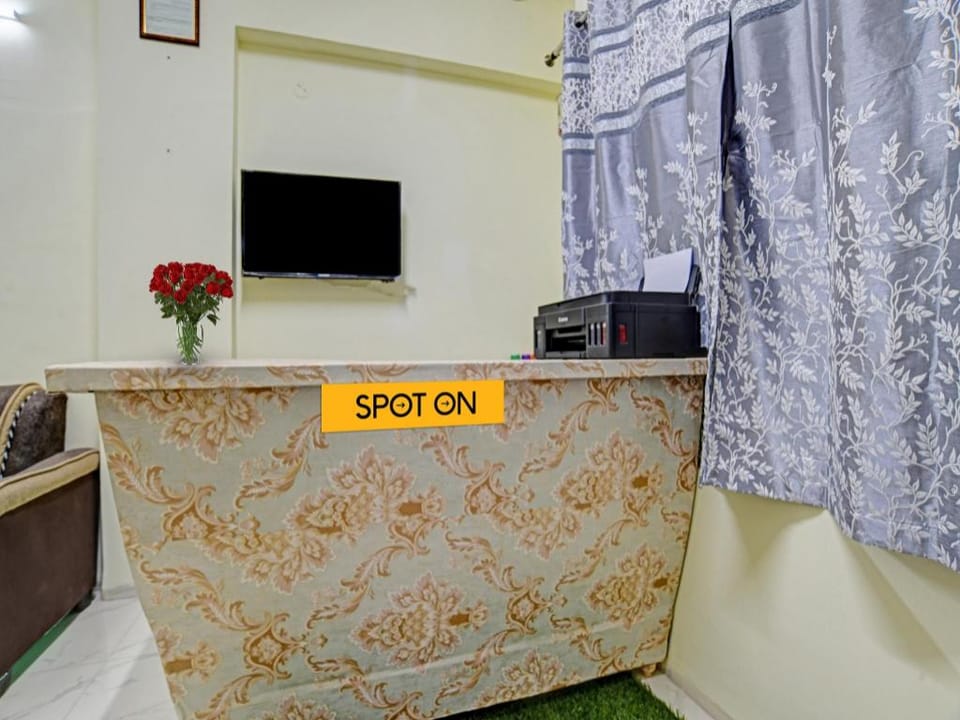 Super Hotel O Trinity Inn Hotel in Maharashtra