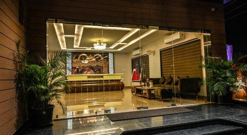 M D Farms and resorts Hotel in Uttar Pradesh
