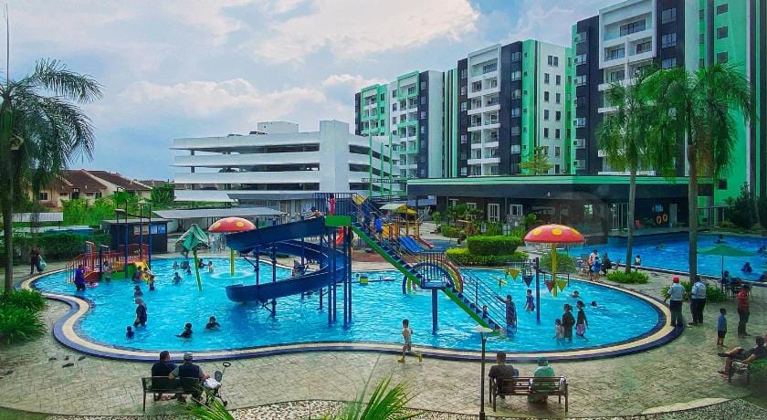PoolView Waterpark 300Mbps Ipoh Homestay Manhattan Condo 4-7pax 3bedroom Station 18 pengkalan Apartment in Ipoh