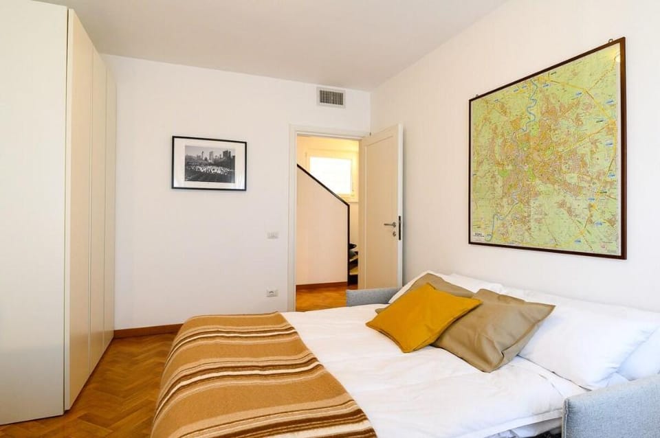 Peaceful Penthouse with Garage by NDP rent Apartment in Rome
