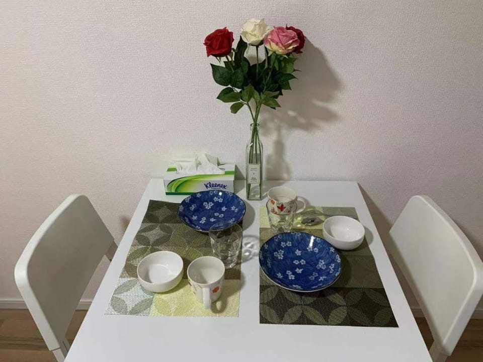 Rosenheim Ryokan Business Room A 3 minutes walk from Okubo Station, Shinjuku-ku, Tokyo, Free Wi-Fi Apartment in Shinjuku