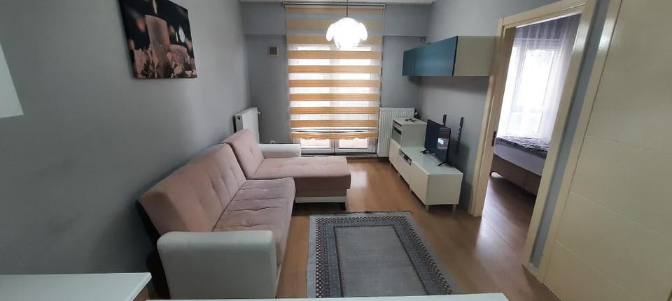 Site ici, Guvenlikli, Havuzlu, Sosyal Tesisli Apartment in Istanbul