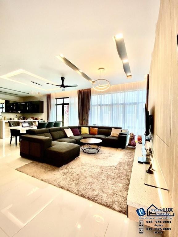 Batu Ferringhi Luxurious Modern Designed 5BR House Vacation rental in Batu Ferringhi, Penang, Malaysia