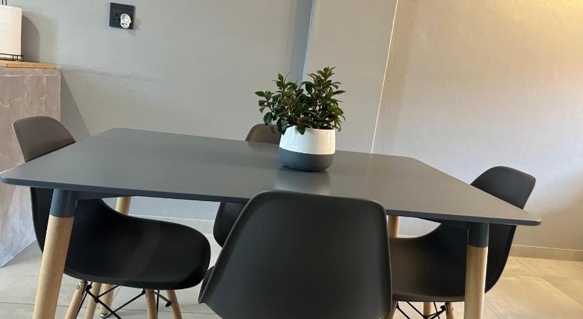 CaCoon. Modern Simplicity Apartment in Pretoria