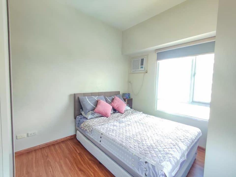 Minimalist 2BR Condo in Makati Vacation rental in Pasay