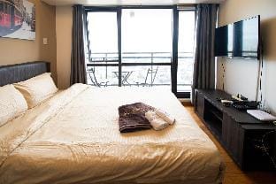 Gotophi Luxurious 5Star hotel Milano Makati 2508B Apartment in Makati