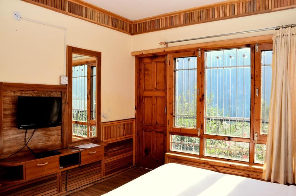 Stays360 Shuru cottage  Villa in Himachal Pradesh