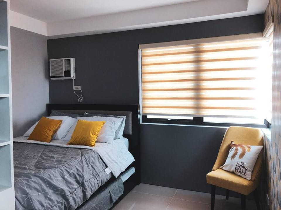 The Persimmon Studios, Comfy Fully-furnished Condo Vacation rental in Lapu-Lapu City