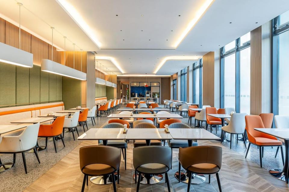 Holiday Inn Express Shanghai Changyang Road By Ihg Hotel in Shanghai