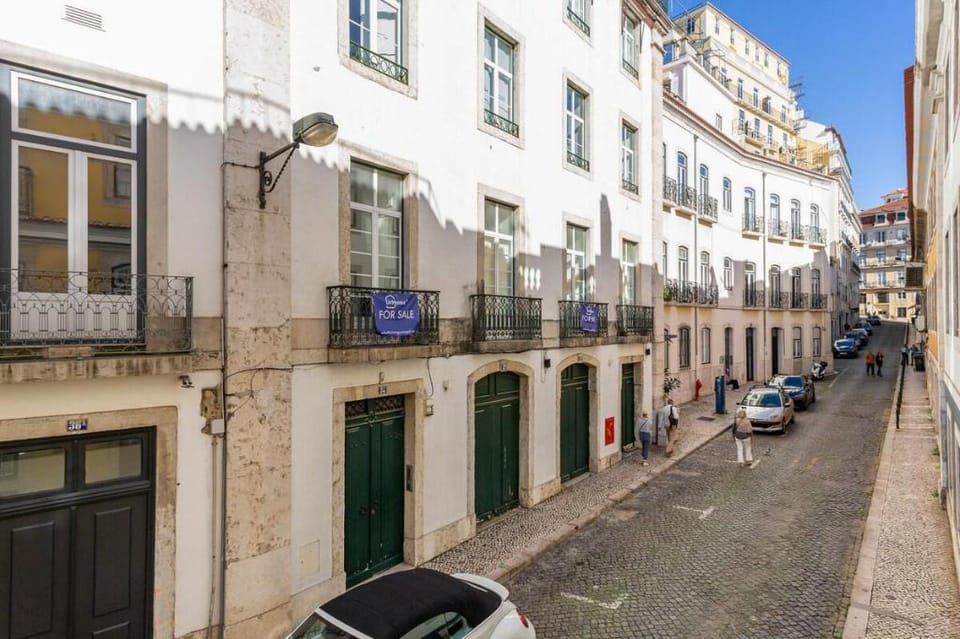 Near Everything by Foot, AC&Lift by LD Apartments Apartment in Lisbon
