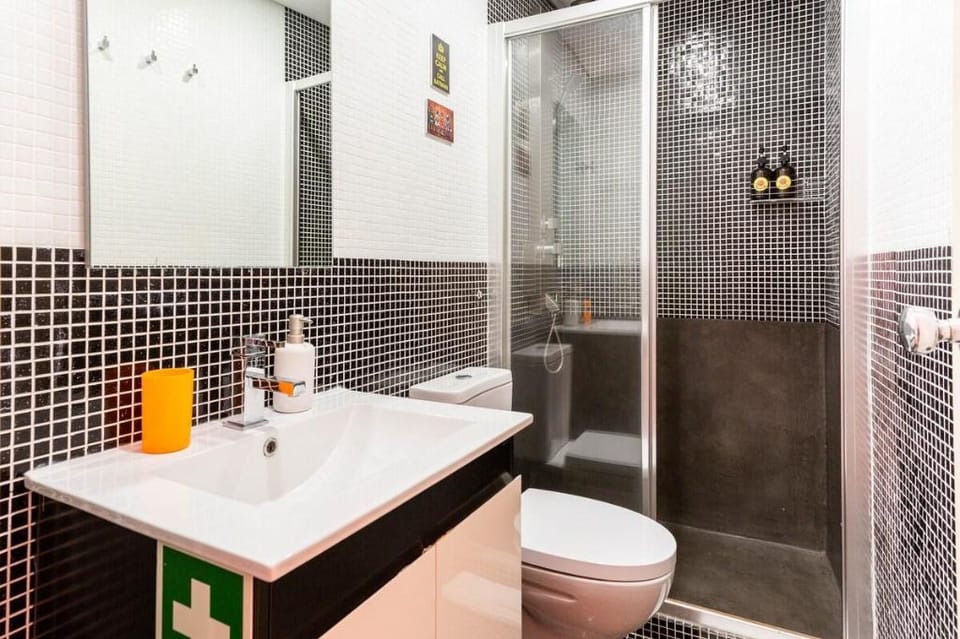 Near Everything by Foot, AC&Lift by LD Apartments Apartment in Lisbon