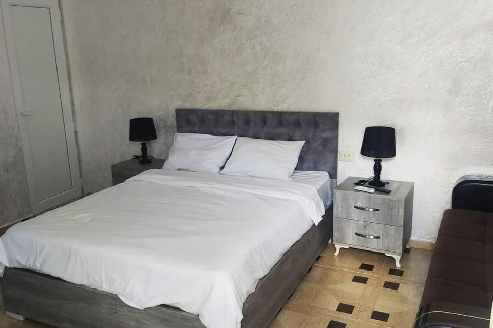 Zurapqlace (115) Apartment in Batumi
