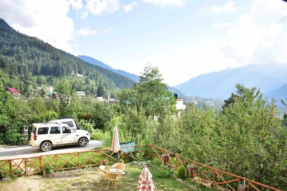 Heavenly home| 1bhk | 50-80mbps |workation Villa in Himachal Pradesh