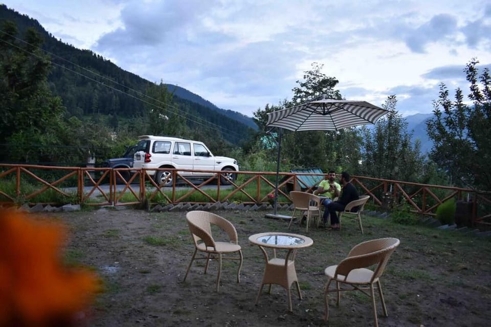 Heavenly home| 1bhk | 50-80mbps |workation Villa in Himachal Pradesh