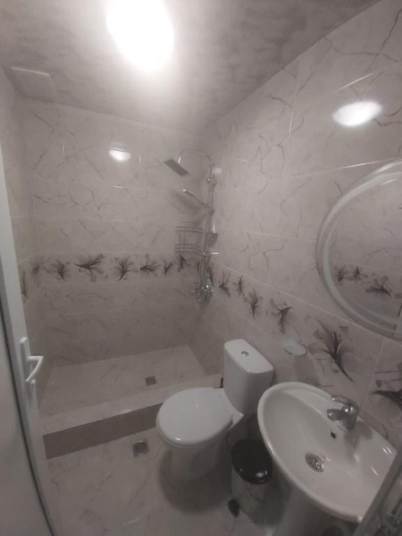 Zurapalace105 Apartment in Batumi