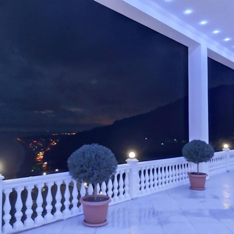 zurapalace14 Apartment in Batumi