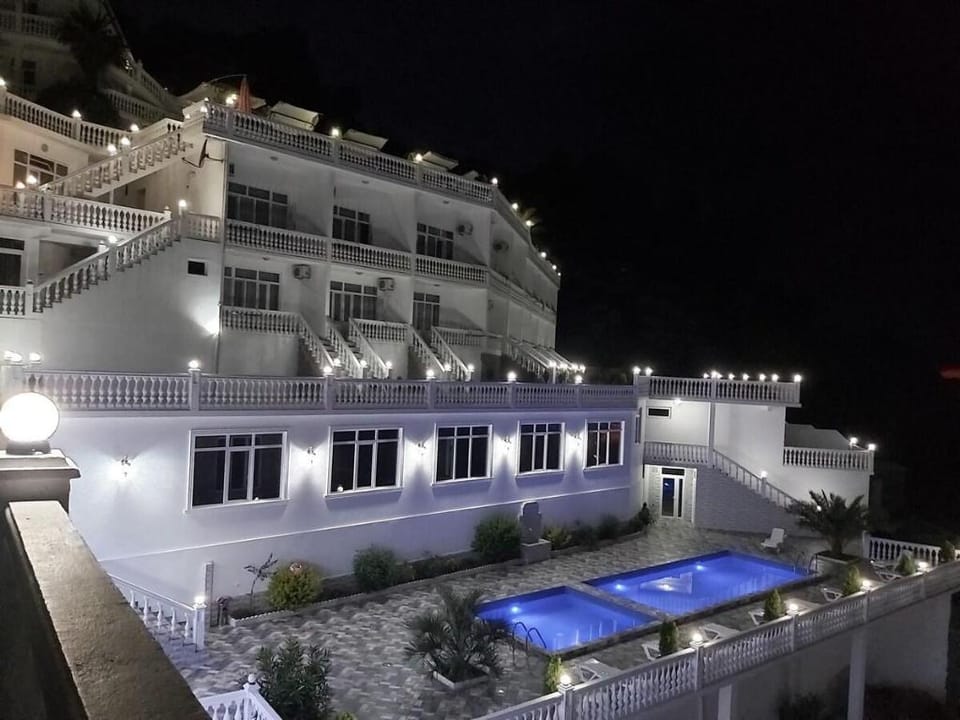 Zurapalace 19 Apartment in Batumi