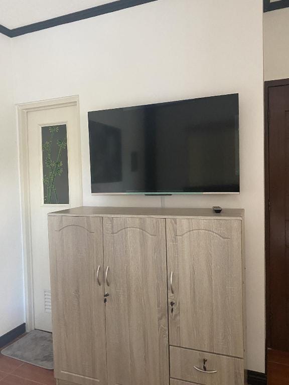 The V' Pad Staycation | 11 Apartment in Olongapo