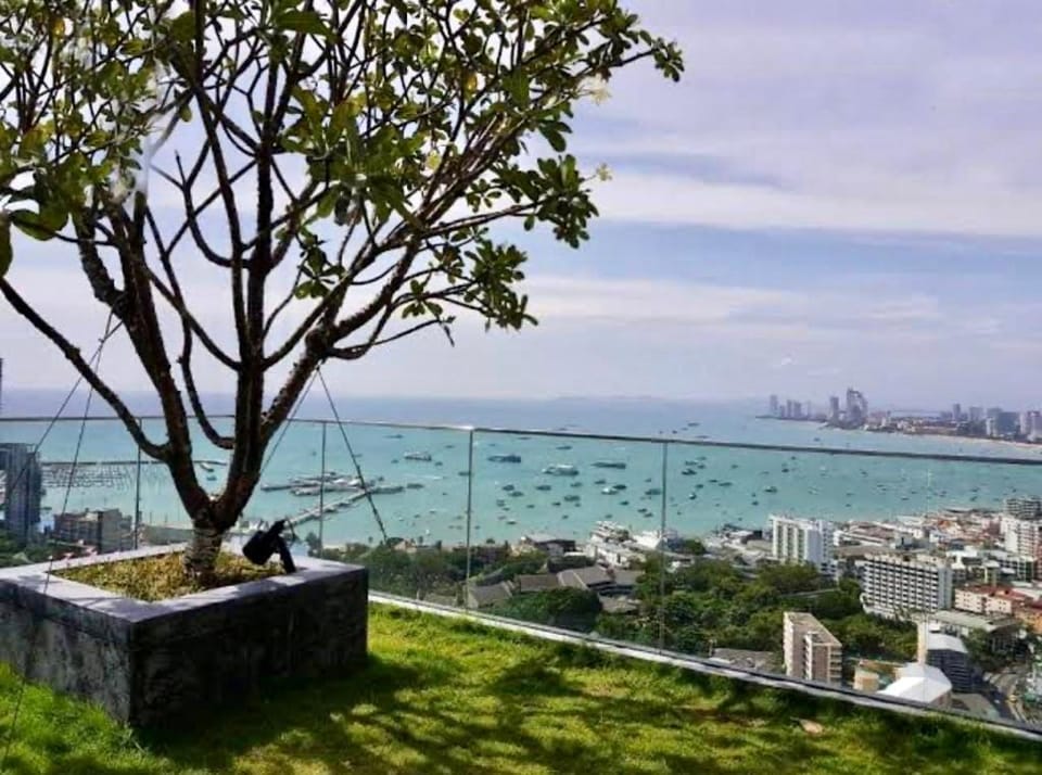 Unixx condo the moon view Apartment in Pattaya City