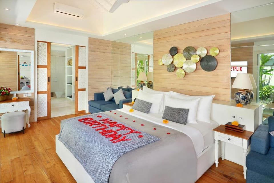 Vesloni 1 BR Private Pool Villa & Bathtub  Villa in Kuta