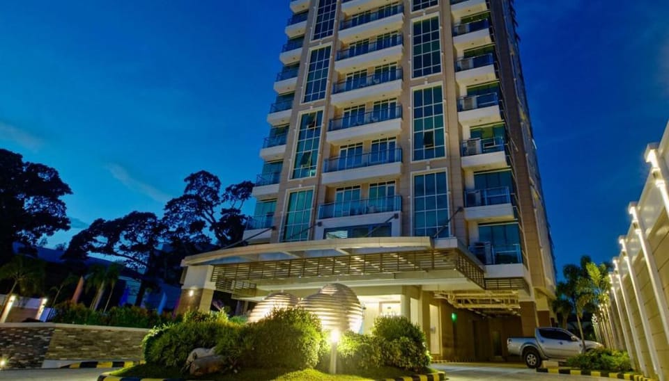 One-BR condo Padgett Place Cebu Vacation rental in Lapu-Lapu City
