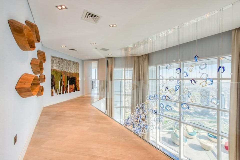 Upgraded Duplex Penthouse in Dubai Marina Vacation rental in Dubai