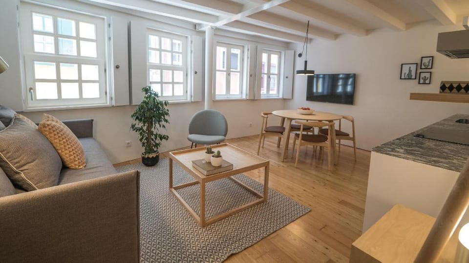 Souto Apartments - Tawny Vacation rental in Porto